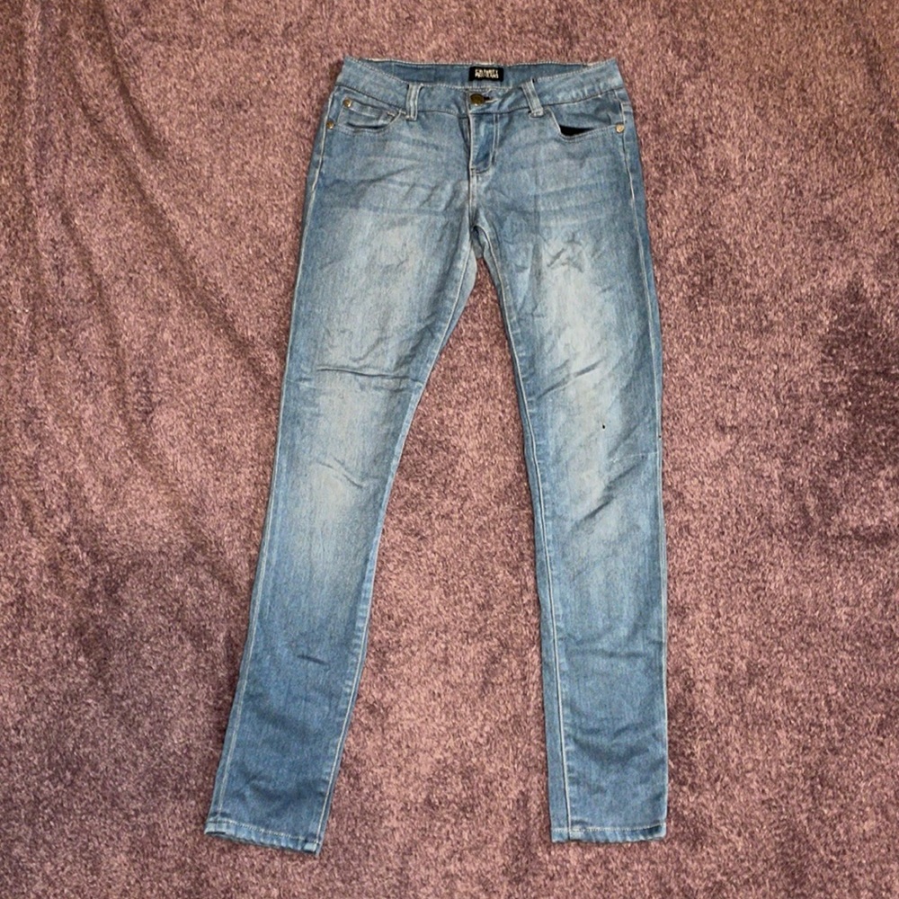 Celebrity pink jeans skinny and stretchy